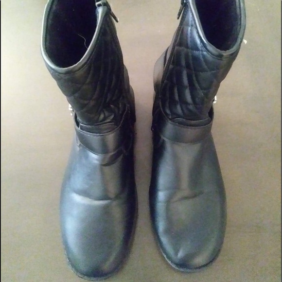 Black Boots size 8 Moto boot with Silver Buckles - Picture 3 of 5